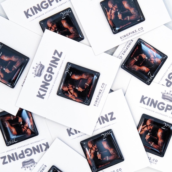 All Eyez On Me Lapel Pin - Picture 2 of 2